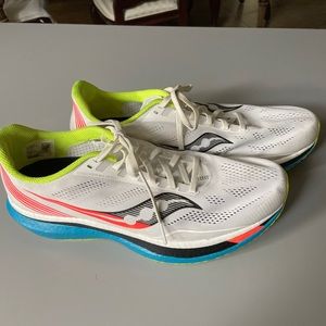 Men’s Saucony Endorphin Pro Running Shoes